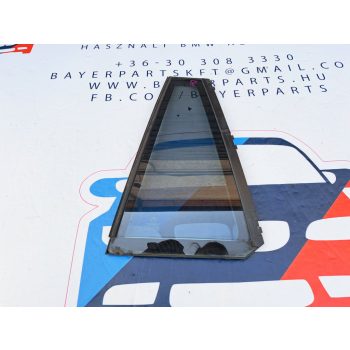 BMW E46 touring bal hátsó ajtó kis háromszög oldalüveg oldal üveg - fóliás     BMW E46 touring bal hátsó ajtó kis háromszög oldalüveg oldal üveg - fóliás
