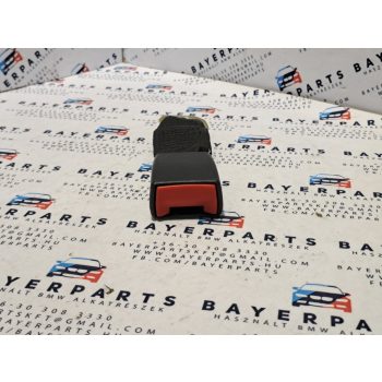 BMW E46 touring bal hátsó fekete biztonsági öv csat övcsat   BMW E46 touring bal hátsó fekete biztonsági öv csat övcsat