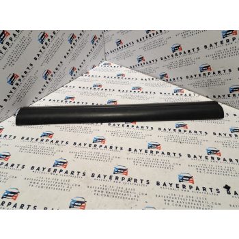 BMW E46 sedan touring fekete bal jobb első belső küszöb takaró küszöbtakaró borítás   BMW E46 sedan touring fekete bal jobb első belső küszöb takaró küszöbtakaró borítás