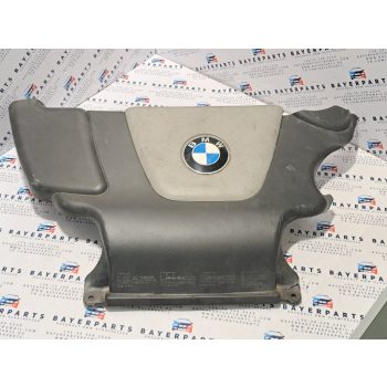 BMW E46 318d 320d 150 le M47N hűtő feletti burkolat motorburkolat légbeömlő - repedt   BMW E46 318d 320d 150 le M47N hűtő feletti burkolat motorburkolat légbeömlő - repedt