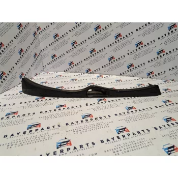   BMW E46 sedan touring facelift jobb első fekete fényszórómosós lámpamosó bajuszléc bajusz léc 