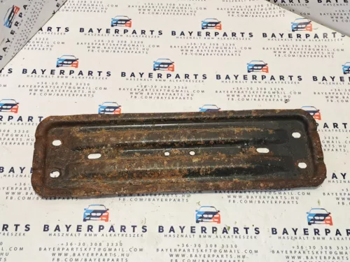 BMW E46 E87 E90 E91 E92 E93 E84 E83 X1 X3 kipufogó tartó konzol tartókonzol vaslap vas lap merevítő