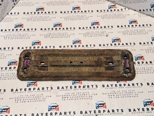 BMW E46 E87 E90 E91 E92 E93 E84 E83 X1 X3 kipufogó tartó konzol tartókonzol vaslap vas lap merevítő