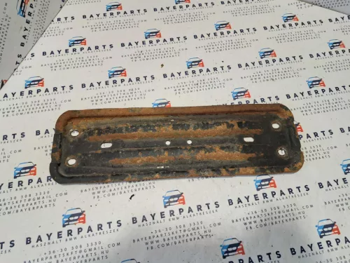 BMW E46 E87 E90 E91 E92 E93 E84 E83 X1 X3 kipufogó tartó konzol tartókonzol vaslap vas lap merevítő