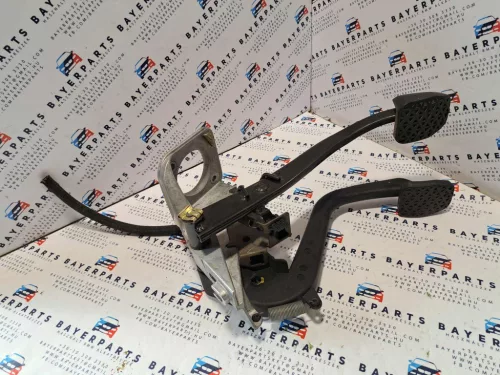 BMW E46 manuális  váltós pedál fékpedál kuplung konzol pedálsor