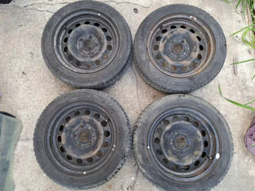 BMW E90 E91 E92 E93 gyári 16" lemezfelni felni gumikkal - 205/55R16 
