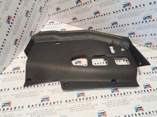 BMW E87 fekete kesztyűtartó alatti lábtér burkolat borítás