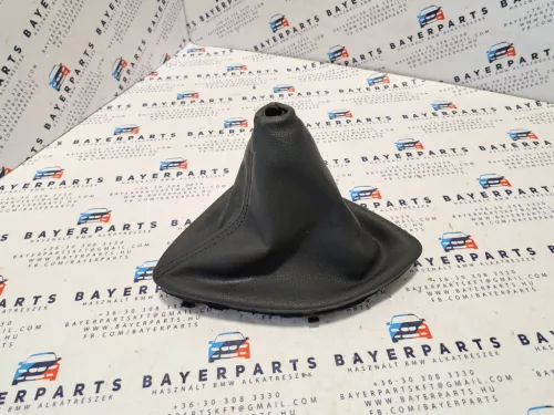 BMW E81 E82 E87 E88 fekete bőr manuális váltószoknya