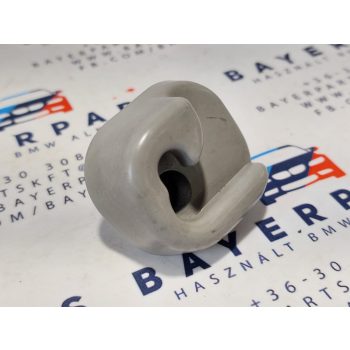 BMW E46 touring szürke kalaptartó bal roló kampó akasztó rögzítő tartó fül konzol tetőkárpit   BMW E46 touring szürke kalaptartó bal roló kampó akasztó rögzítő tartó fül konzol tetőkárpit