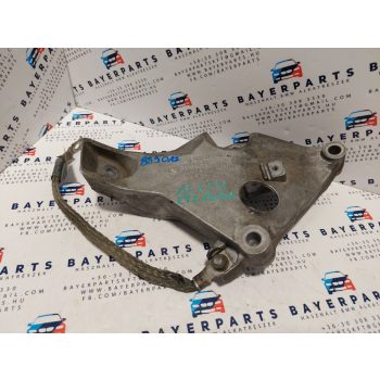 BMW E90 E91 E87 116d 118d 120d 318d 320d N47 bal motortartó bak konzol   BMW E90 E91 E87 116d 118d 120d 318d 320d N47 bal motortartó bak konzol