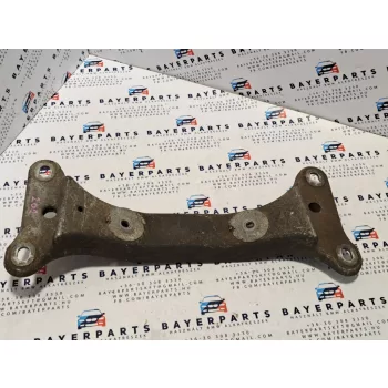   BMW E81 E82 E87 E88 E90 E91 E92 E93 118d 120d 318d 320d stb. N47 M47N2 manuális váltó tartó konzol bak váltótartó