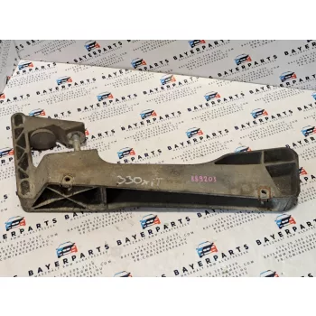   BMW E46 325 xi 330 xi 330 xd xi váltó tartó konzol bak váltótartó