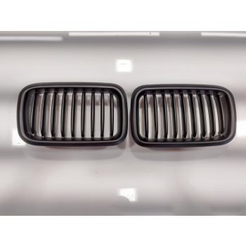 BMW E36 új facelift előtti szimpla matt fekete vese hűtőrács   BMW E36 új facelift előtti szimpla matt fekete vese hűtőrács