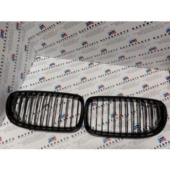 BMW E90 E91 LCI sedan touring új szimpla fényes fekete vese hűtőrács   BMW E90 E91 LCI sedan touring új szimpla fényes fekete vese hűtőrács