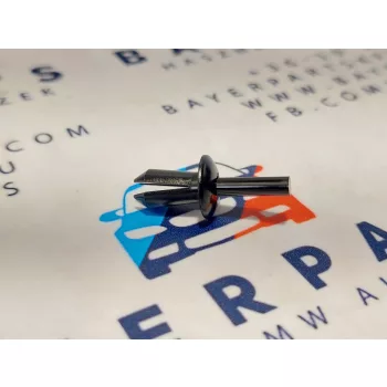   BMW E87 F20 E21 E30 E36 E46 E90 E12 E28 E34 E39 E60 E24 E31 F01 X1 X5 X6 Z1 stb. dobbetét feszítőhüvelyes gyári patent