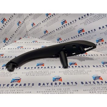 BMW F30 F31 F32 F34 F35 F36 F82 M3 fekete bal hátsó ajtóbehúzó fogantyú kapaszkodó ajtó behúzó karfa   BMW F30 F31 F32 F34 F35 F36 F82 M3 fekete bal hátsó ajtóbehúzó fogantyú kapaszkodó ajtó behúzó karfa