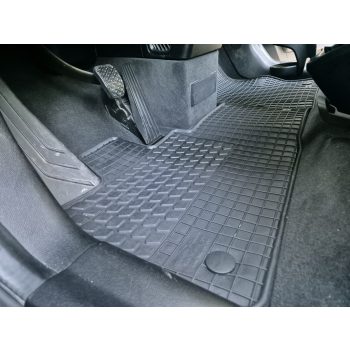 BMW I3 I01 új méretpontos gumiszőnyeg gumi szőnyeg szett BMW I3 I01 új méretpontos gumiszőnyeg gumi szőnyeg szett