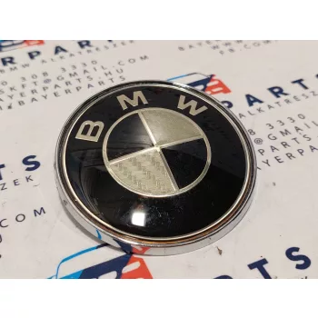   Bmw E46 E90 F30 stb. 74mm bontott hátsó karbon fekete embléma