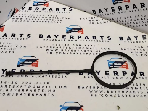 BMW E46 E81 E87 E88 E90 E91 X3 X5 X6 tanksapka rögzítő gumi