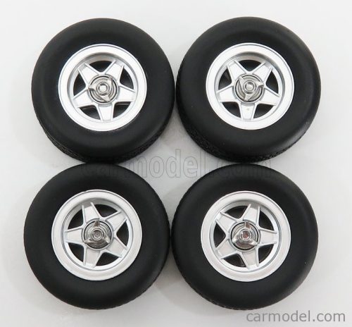 ACCESSORIES  4x  CROMODORA WHEEL AND TYRE SET 1969 FERRARI 365 GTB DAYTONA  BLACK