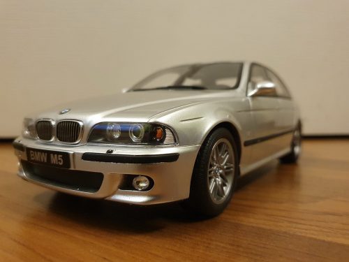 BMW E39 M5 - Otto mobile 1:18