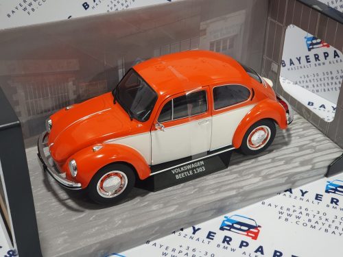 Volkswagen VW Beetle Bogár bogárhátú 1303 1974 narancs/fehér 1:18 1/18 Solido modellautó (m00088)