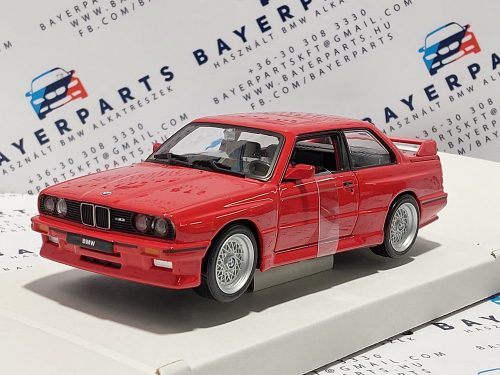 BMW E30 M3 (1988) - piros - Bburago - 1:24