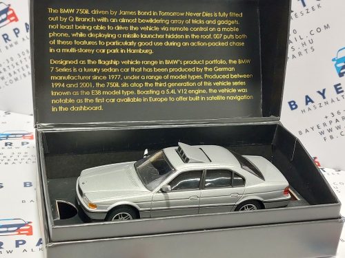 BMW E38 750iL - James Bond Tomorrow never dies (1997)  - Corgi - 1:36 - díszdobozos