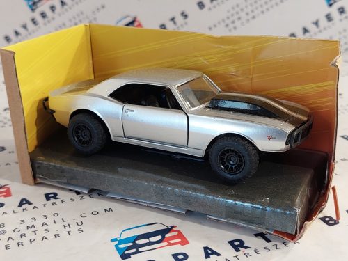 Fast and Furious - Halálos iramban - Chevrolet Camaro Off Road (1967) -  Jada Toys - 1:32