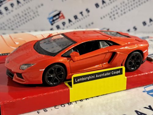 Lamborghini Aventador coupé  -  Bburago - 1:32