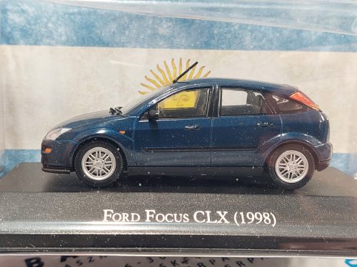 Ford Focus 3-door red metallic 1:43 Minichamps