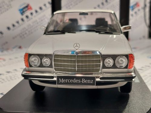 Mercedes Benz 230E W123 (1975) - fehér -  KK-Scale - 1:18