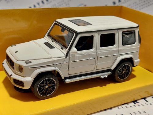 Mercedes Benz AMG G63 - fehér - Rastar - 1:32