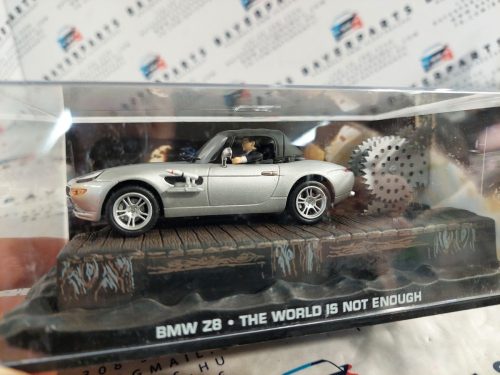 BMW Z8 - James Bond - The World is not Enough - A világ nem elég -  Edicola - 1:43