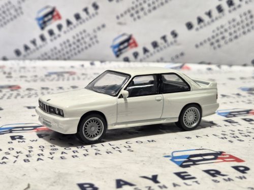 BMW E30 M3 (1986) - fehér -  Norev - 1:43