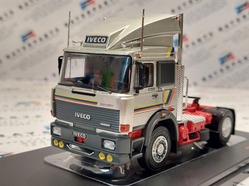 Fiat Iveco 190.42 Turbostar traktor (1984) - ezüst -  Ixo - 1:43