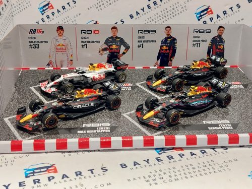 Red Bull F1 szett - 2023 RB19 Max Verstappen - 2023 RB19 Sergio Perez (Miami) - 2022 RB18 Max Verstappen - 2021 RB16B Max Verstappen (Turkish GP) -  Bburago -1:43