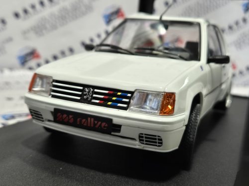 Peugeot 205 1.3 Rallye (1988) -  Solido - 1:18